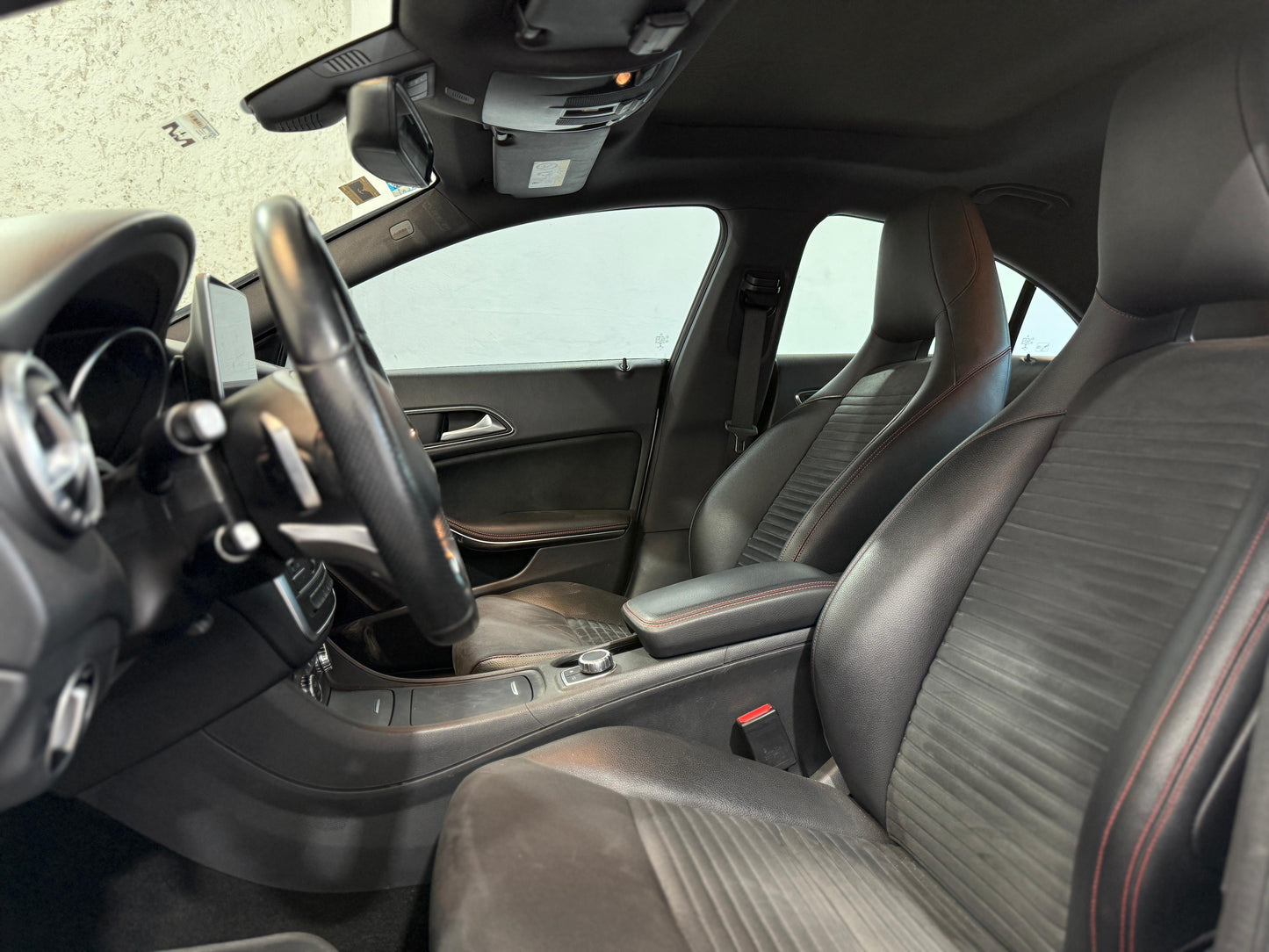 Mercedes Benz CLA250 2016