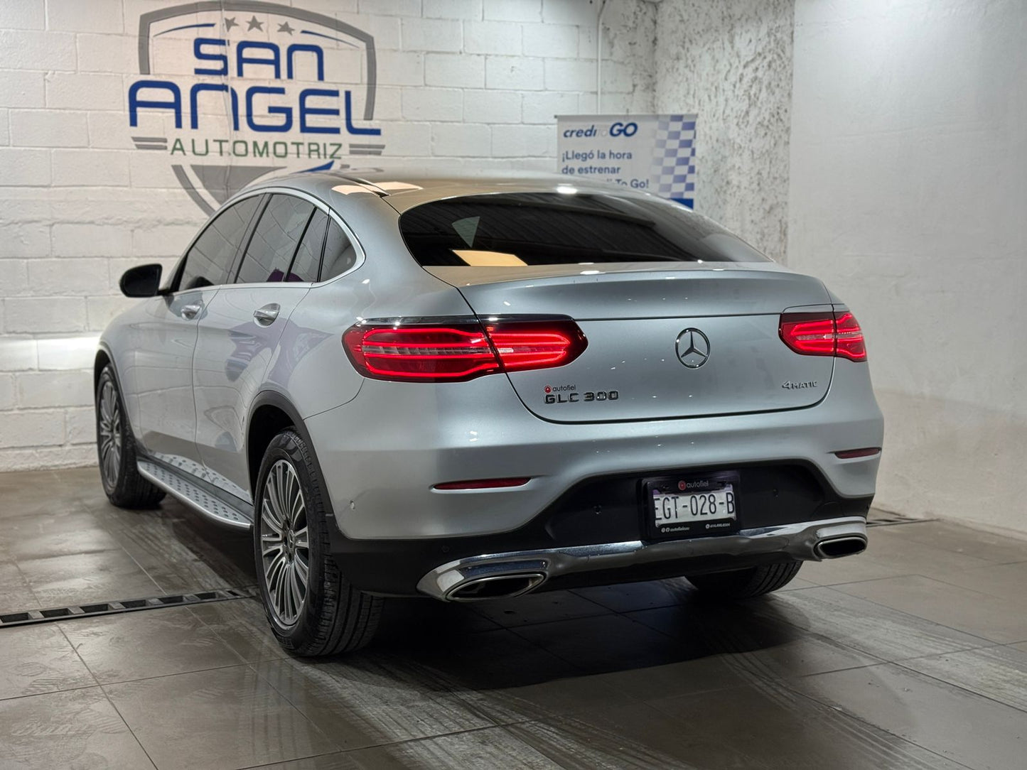 Mercedes Benz GLC300 2019