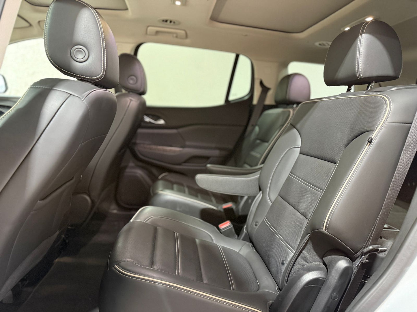 GMC Acadia Denali 2023