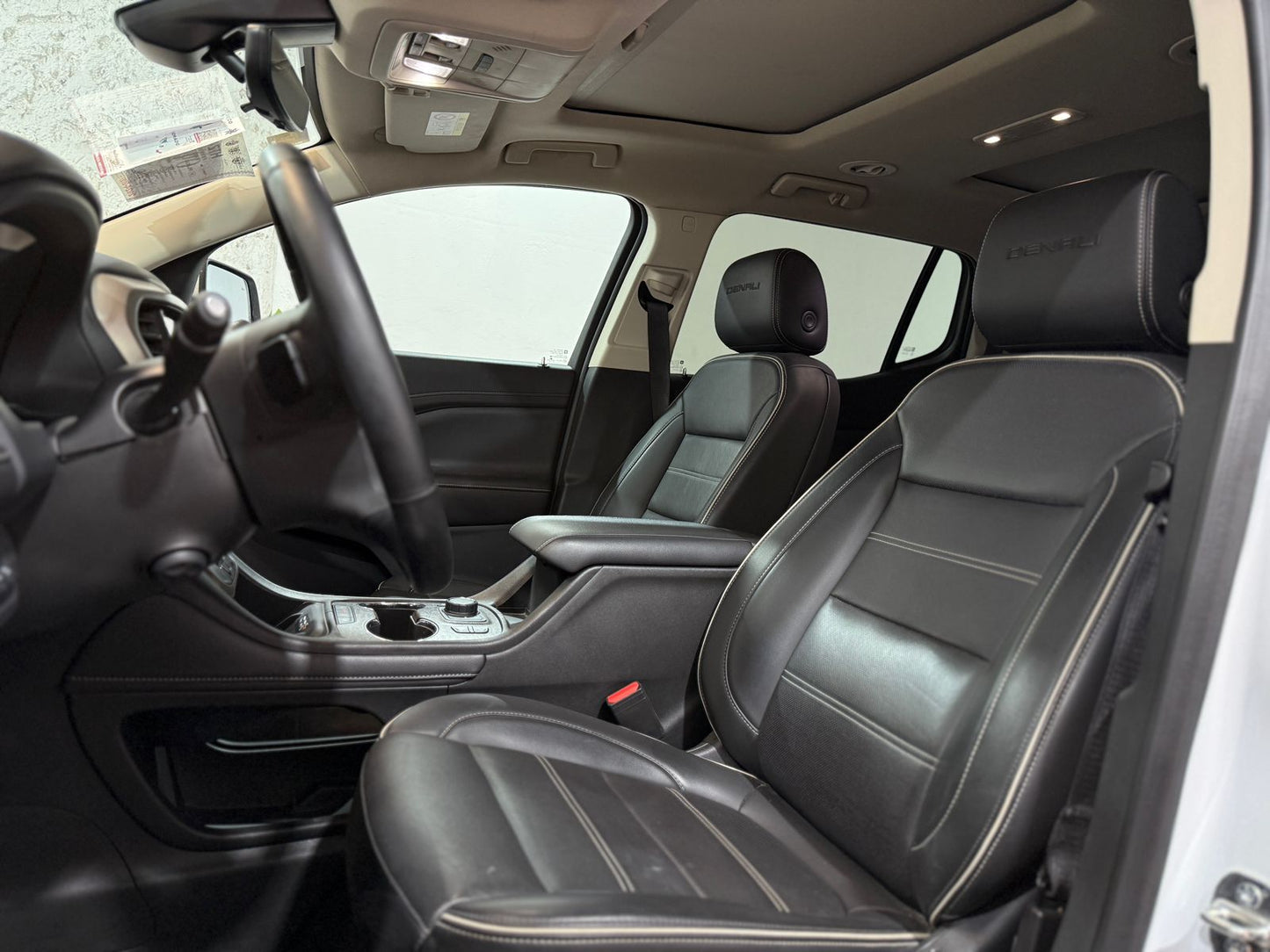 GMC Acadia Denali 2023