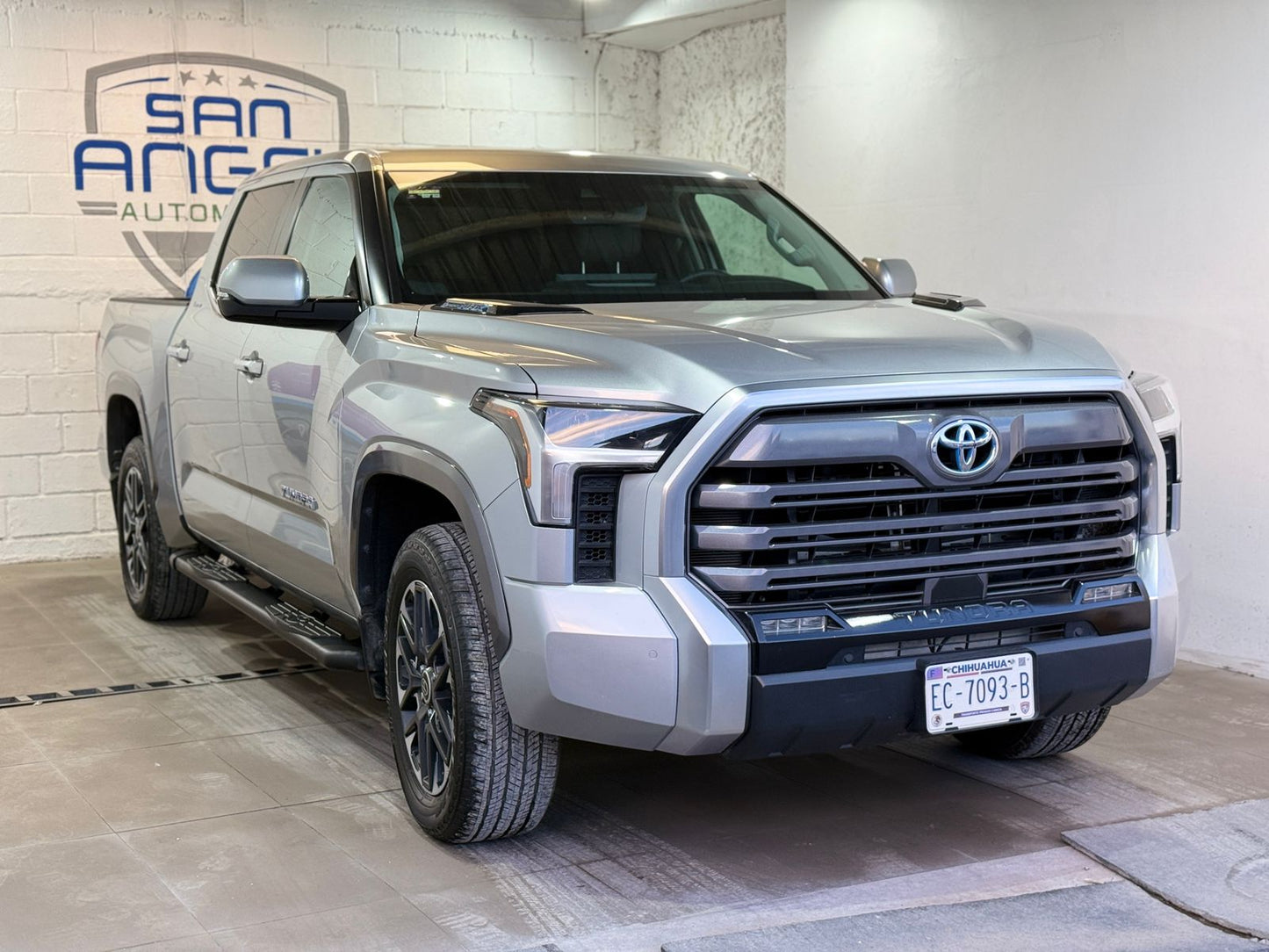 Toyota Tundra 2024