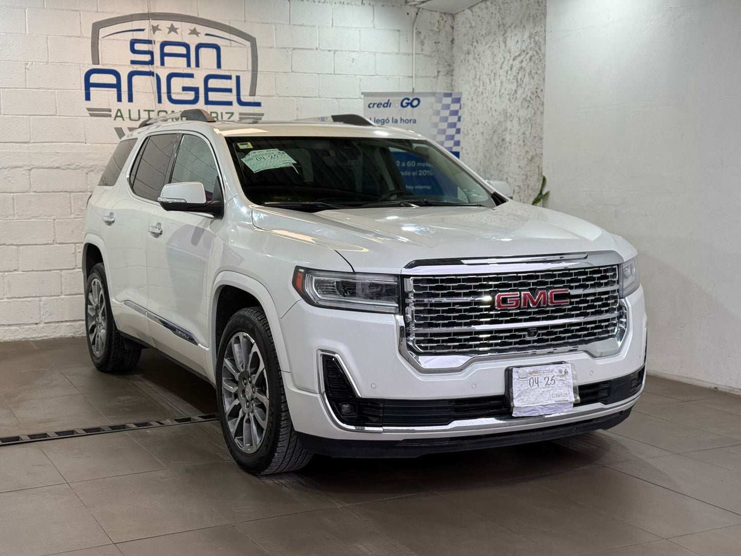 GMC Acadia Denali 2023