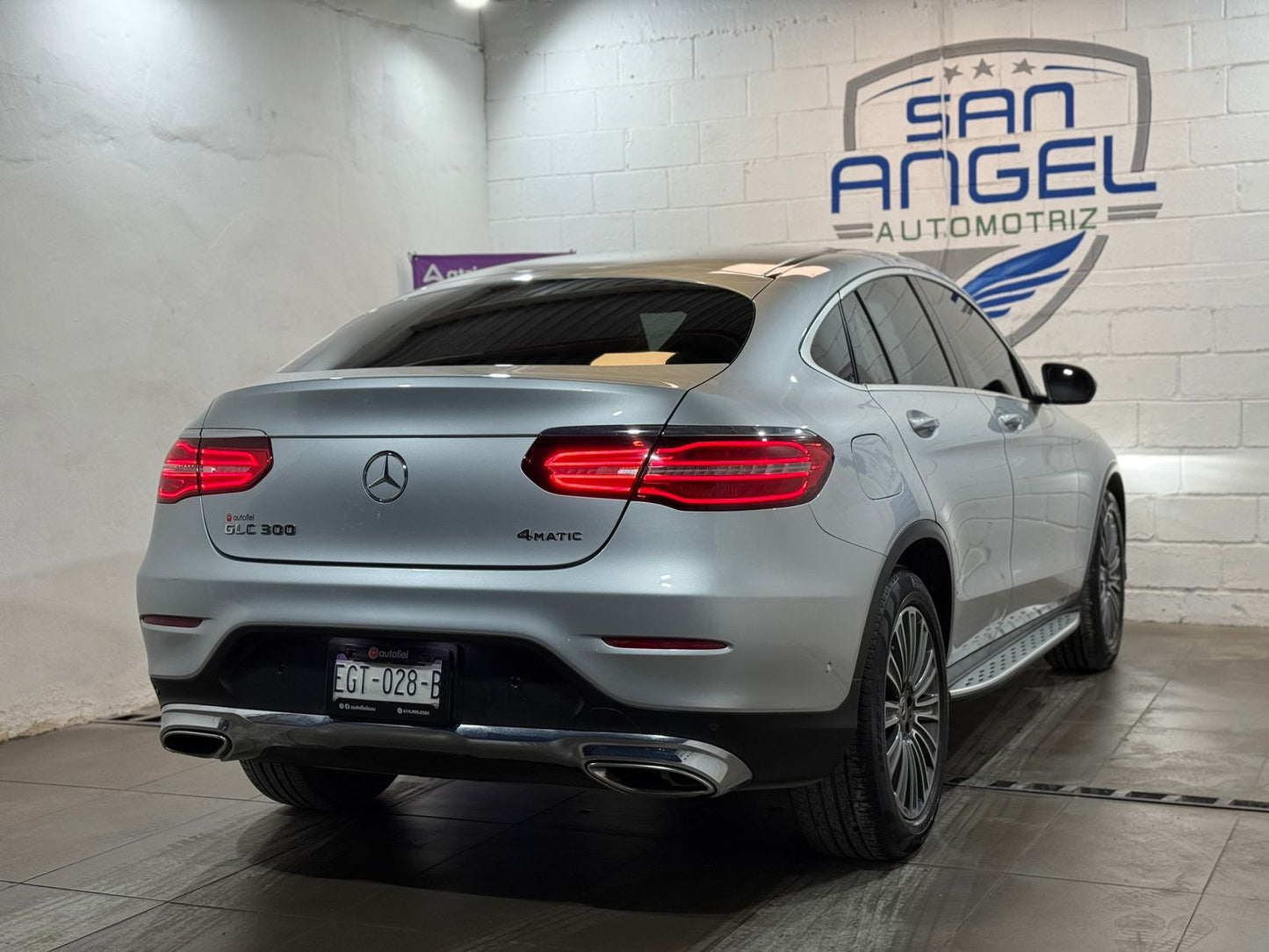 Mercedes Benz GLC300 2019