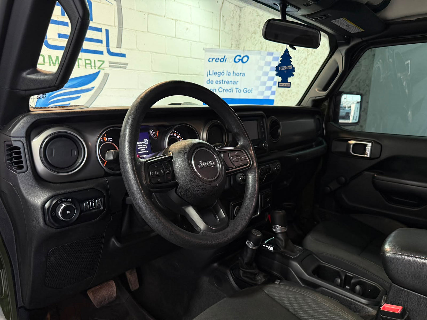 Jeep Wrangler Sport 2021