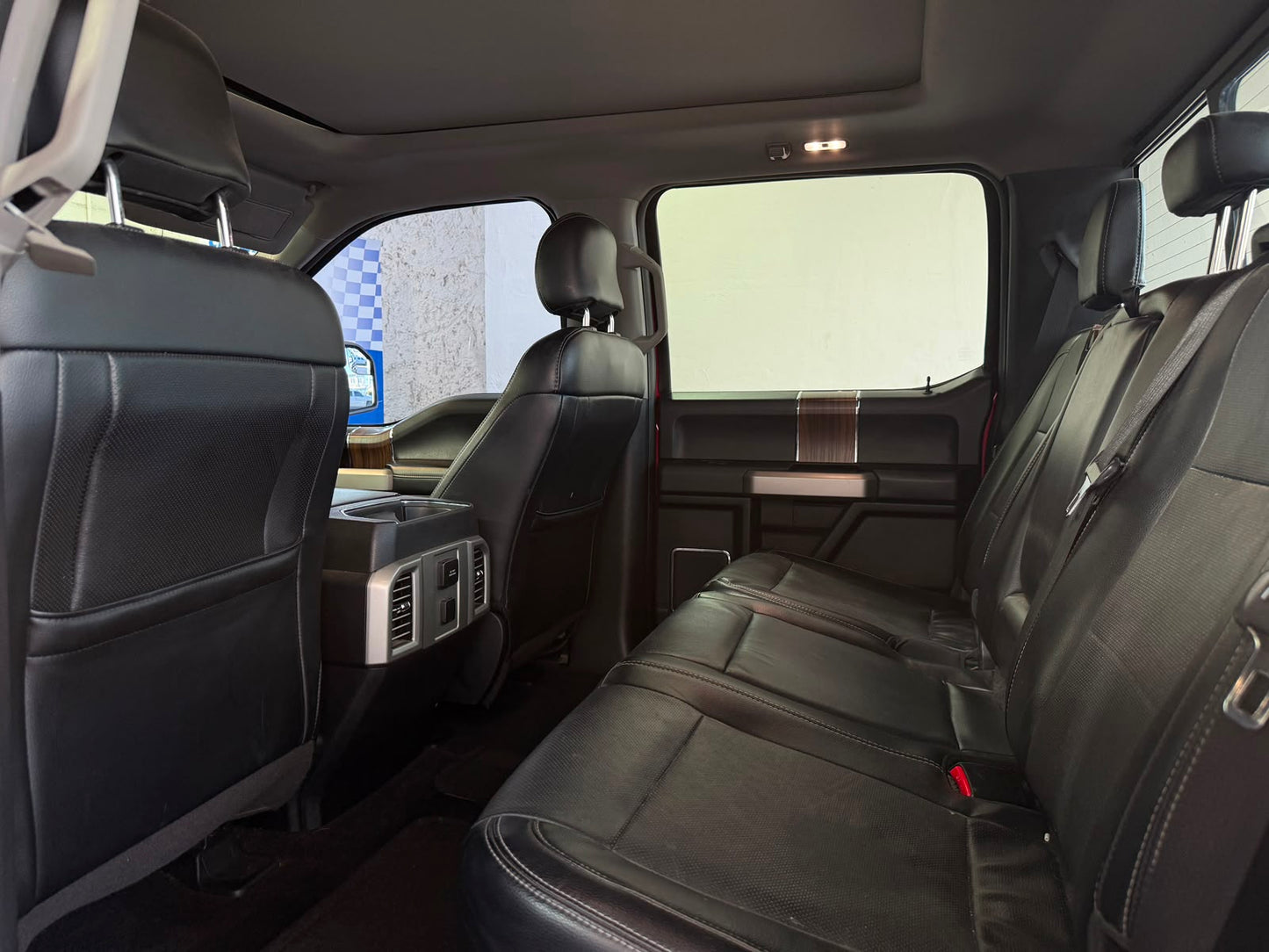 Ford F-150 Lariat 2016